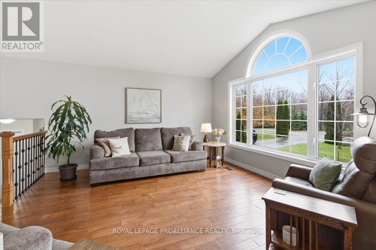 80 WHISPERING WOODS DRIVE Image 17