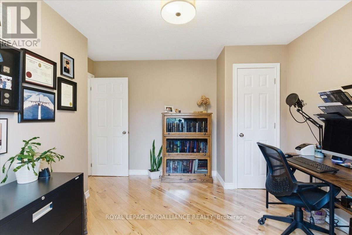 80 WHISPERING WOODS DRIVE Image 34