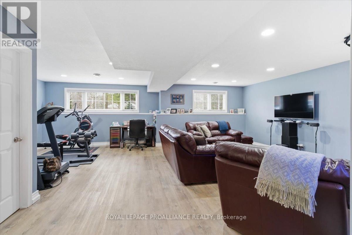 80 WHISPERING WOODS DRIVE Image 37