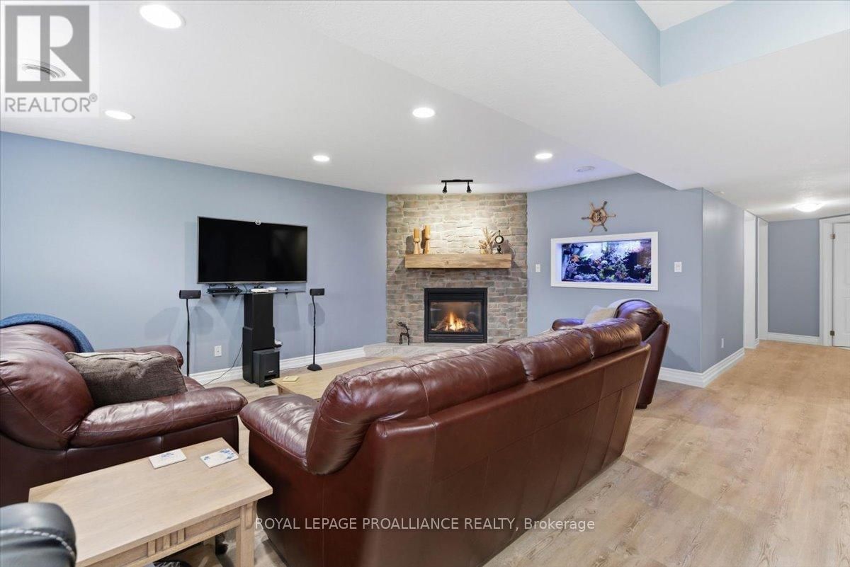 80 WHISPERING WOODS DRIVE Image 38