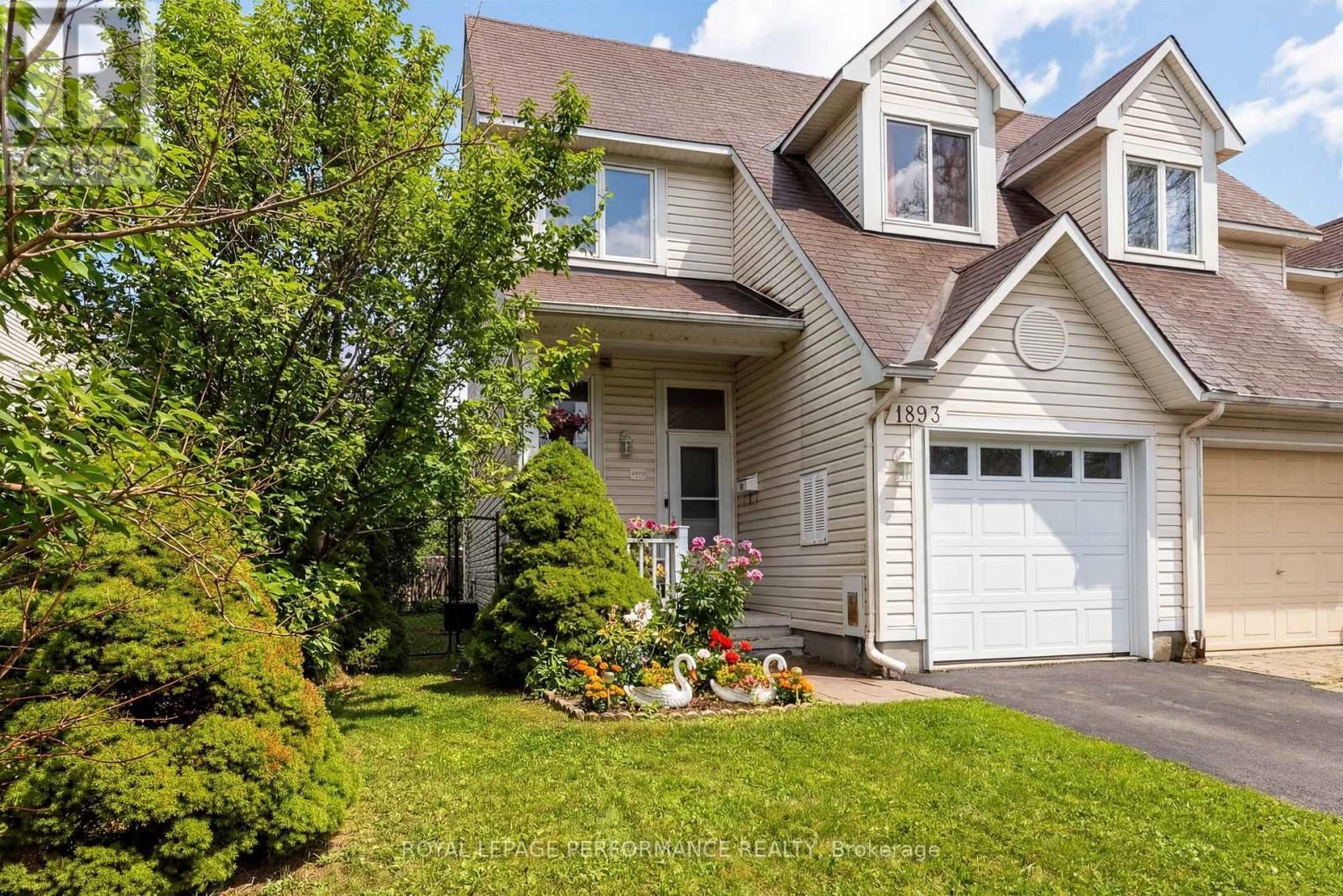 1893 HENNESSY CRESCENT Image 1