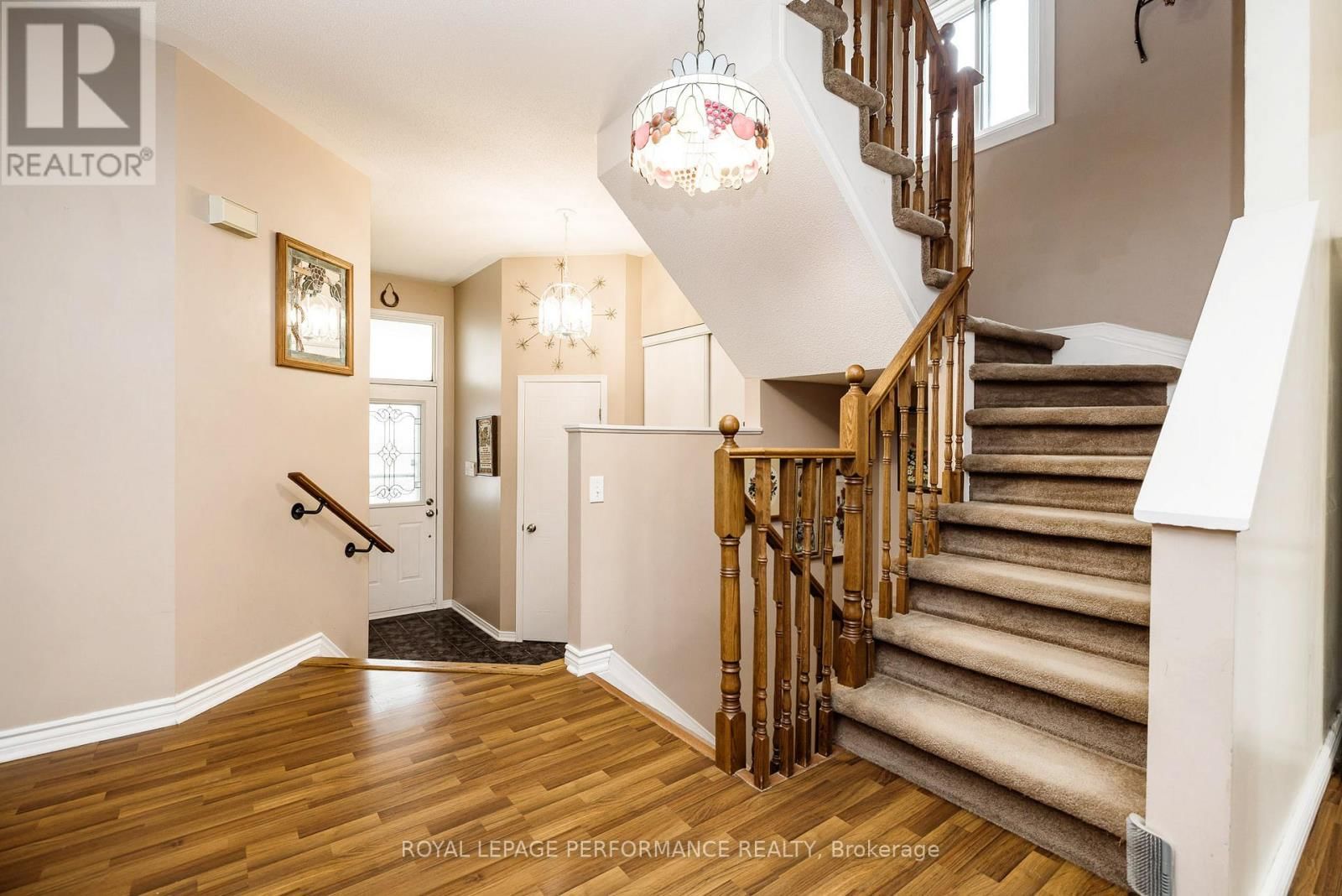 1893 HENNESSY CRESCENT Image 11