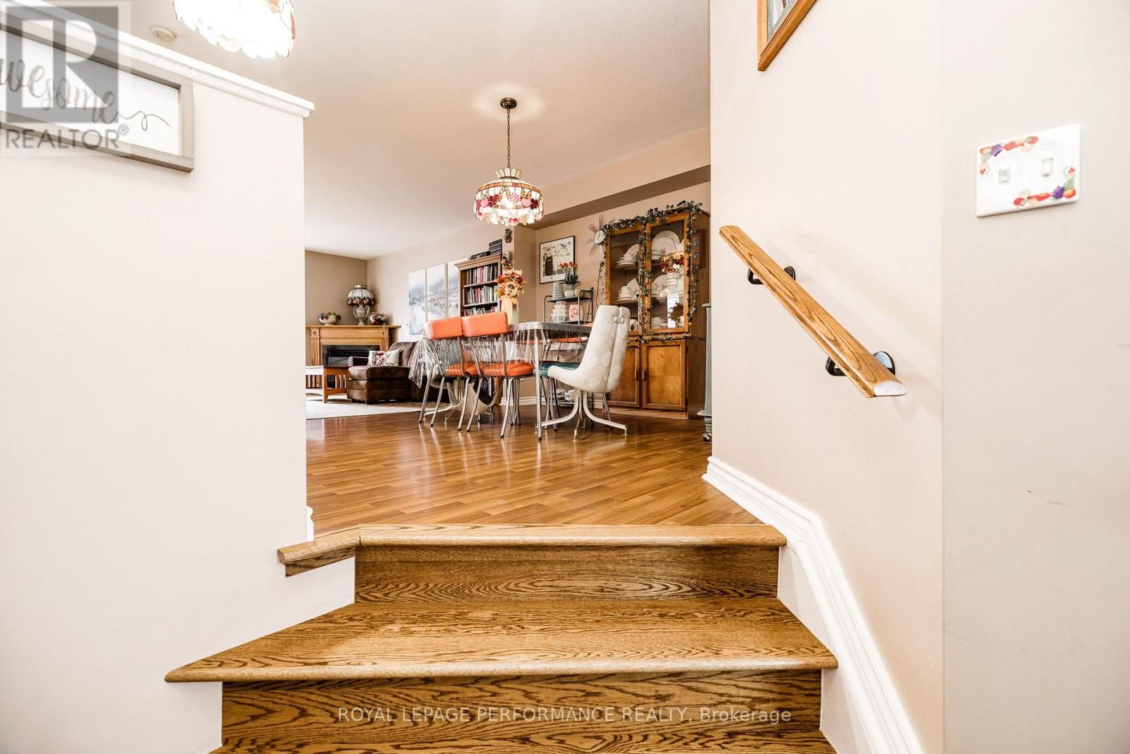 1893 HENNESSY CRESCENT Image 3