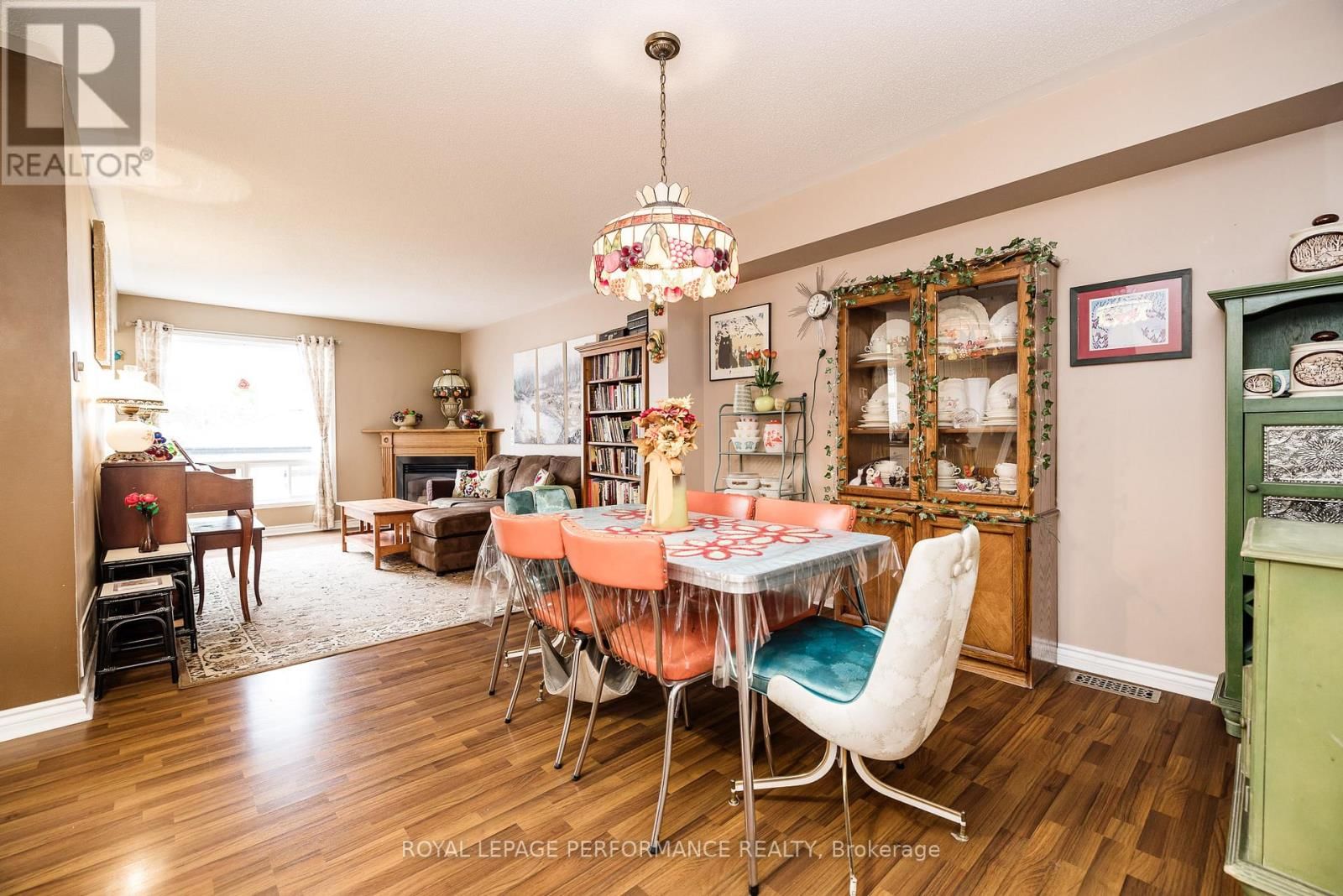 1893 HENNESSY CRESCENT Image 4