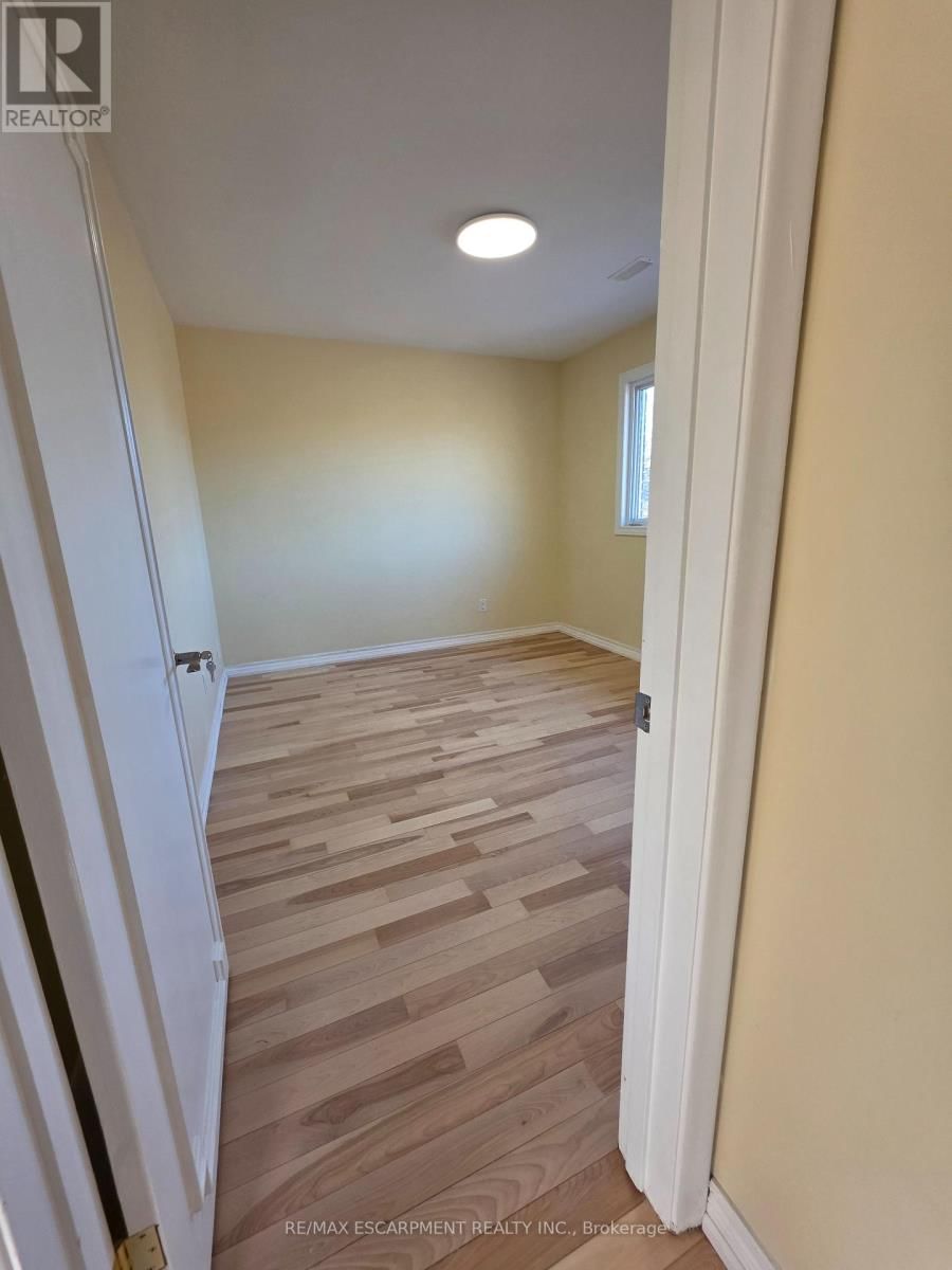 Upper - 62 RICHWILL ROAD Image 12