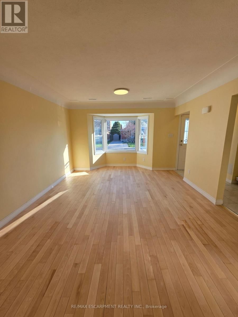 Upper - 62 RICHWILL ROAD Image 4