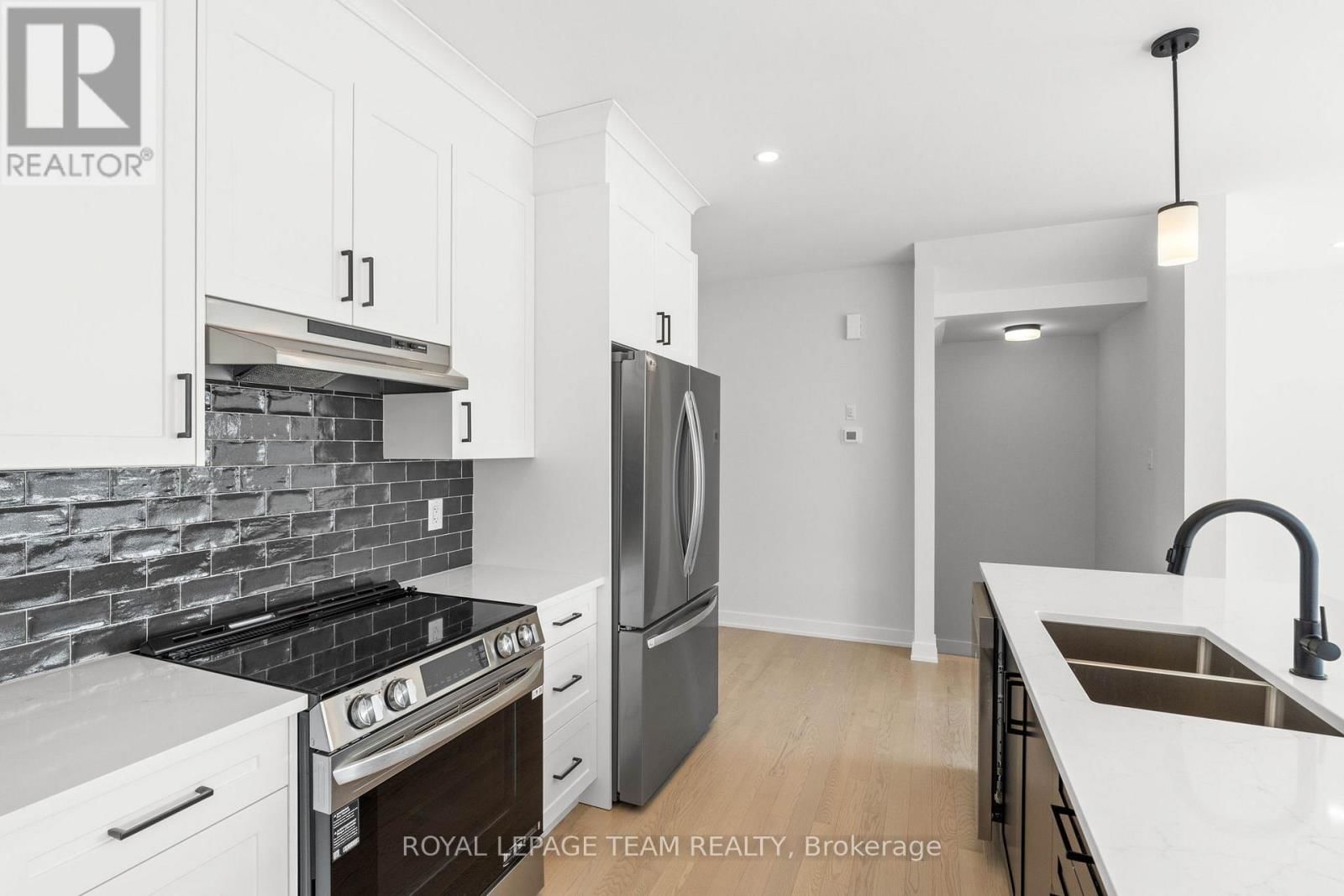 1170 MOORE STREET Image 11