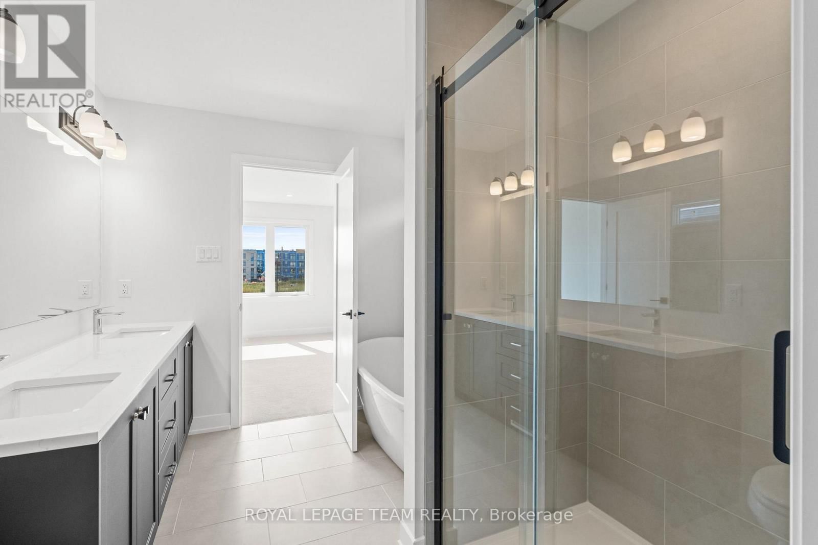 1170 MOORE STREET Image 27