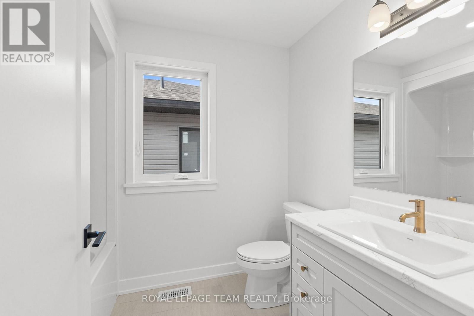 1170 MOORE STREET Image 30