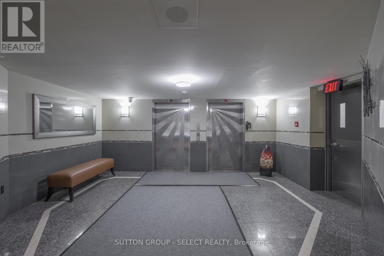 601 - 1103 JALNA BOULEVARD Image 22