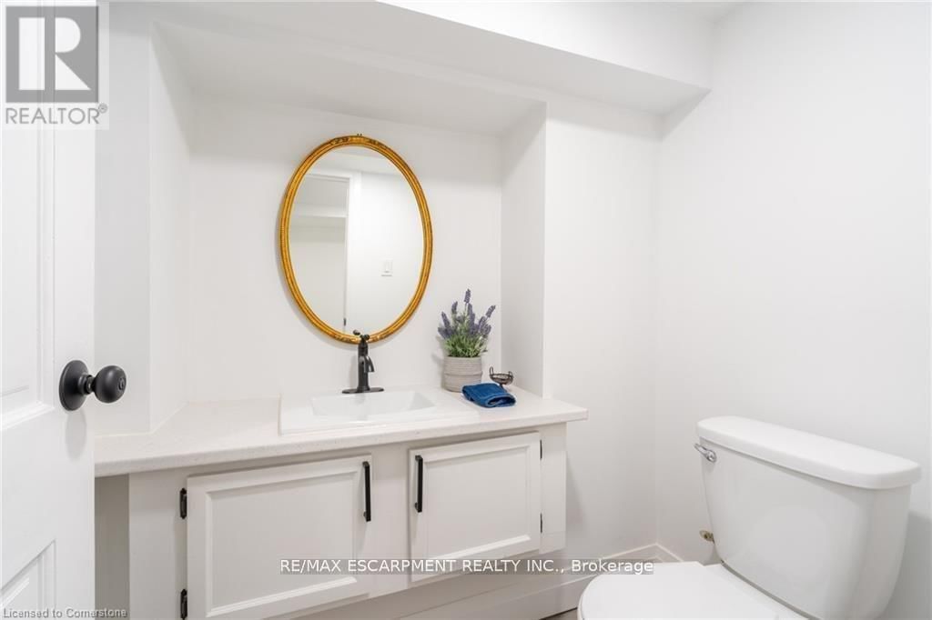 299 JAMES STREET NORTH Image 20