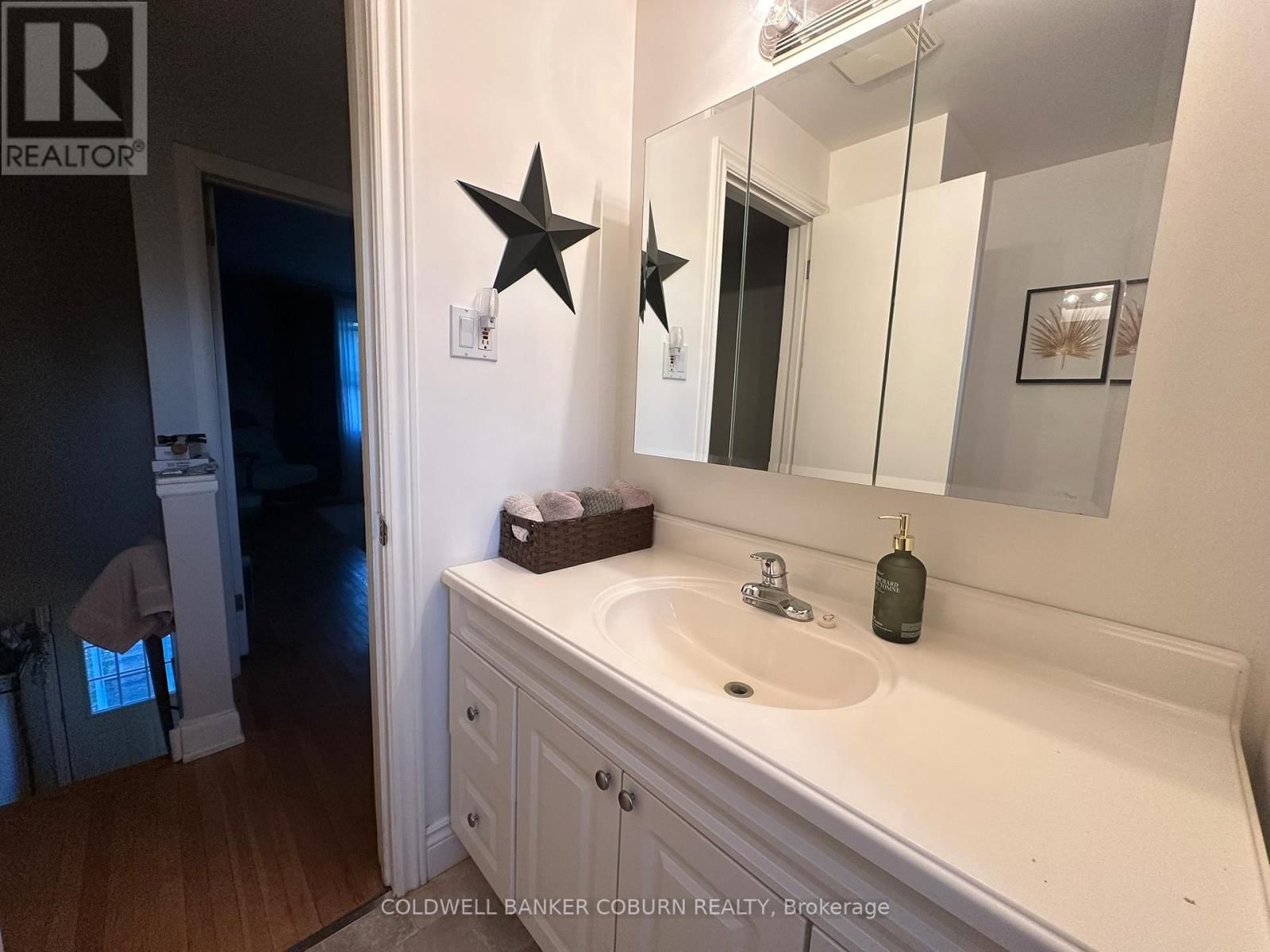 22 CASSELMAN ROAD Image 9