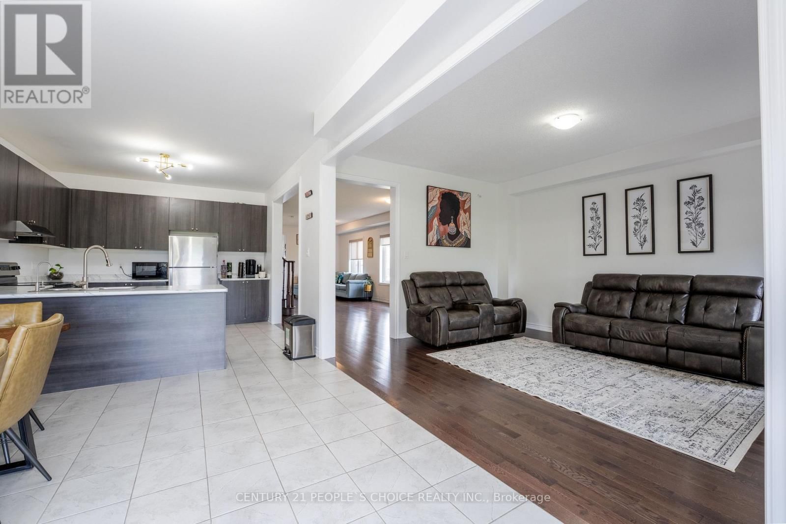 110 ELM STREET Image 10