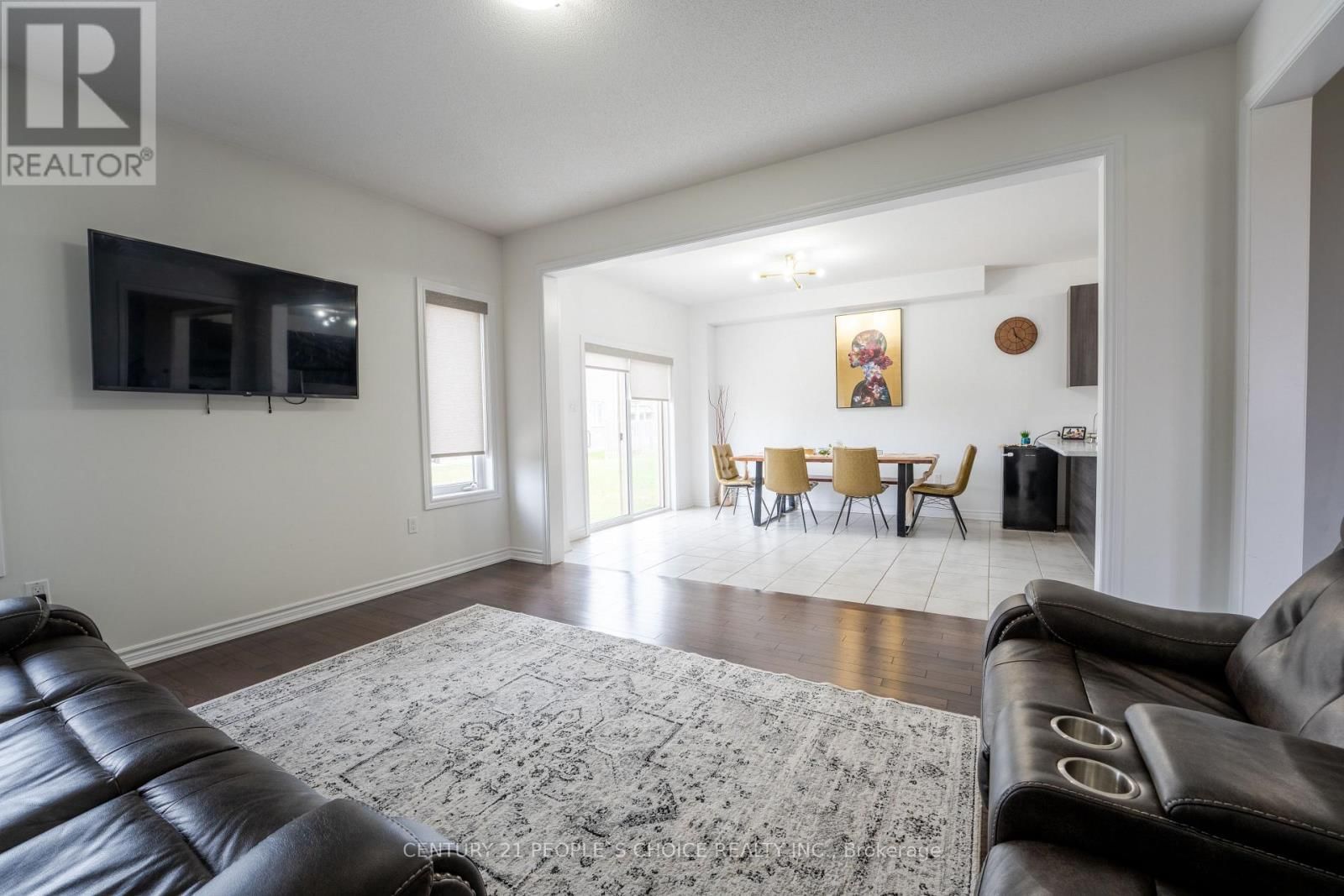 110 ELM STREET Image 15