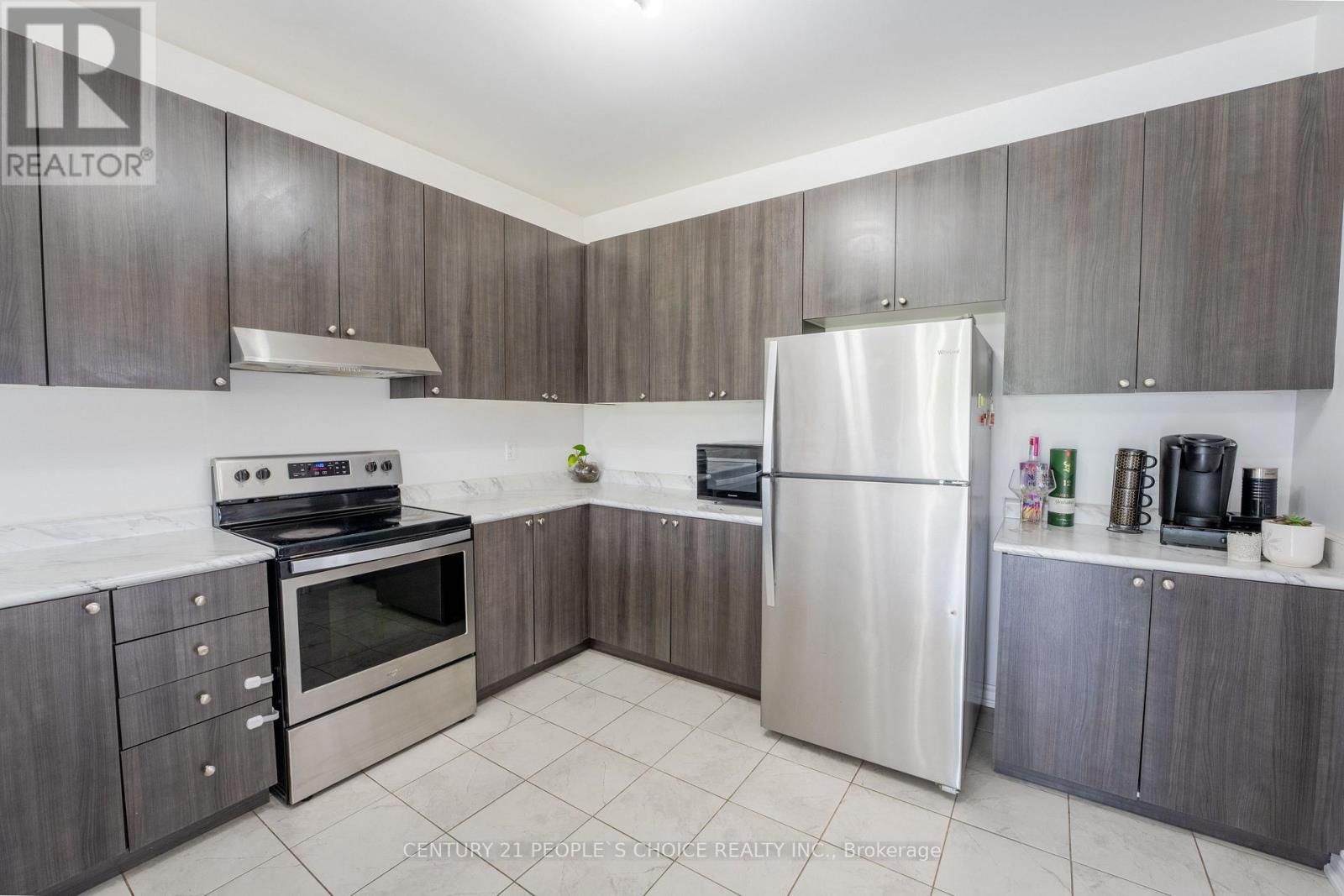 110 ELM STREET Image 20