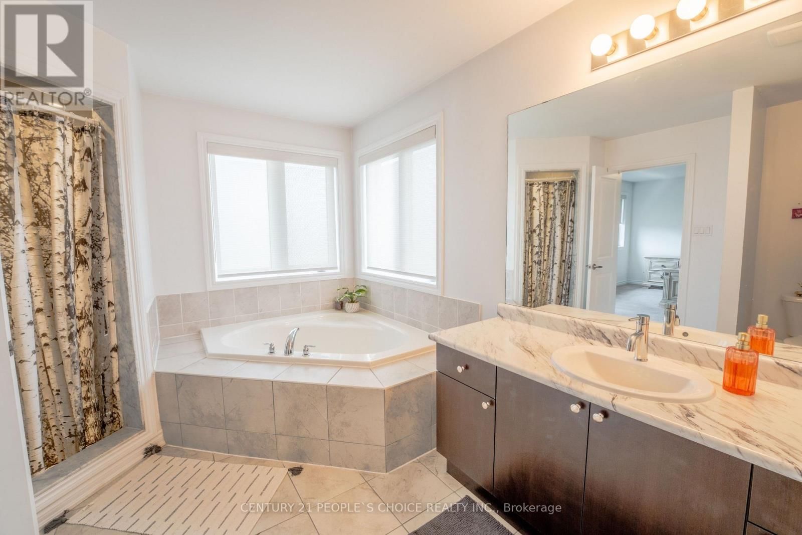 110 ELM STREET Image 30