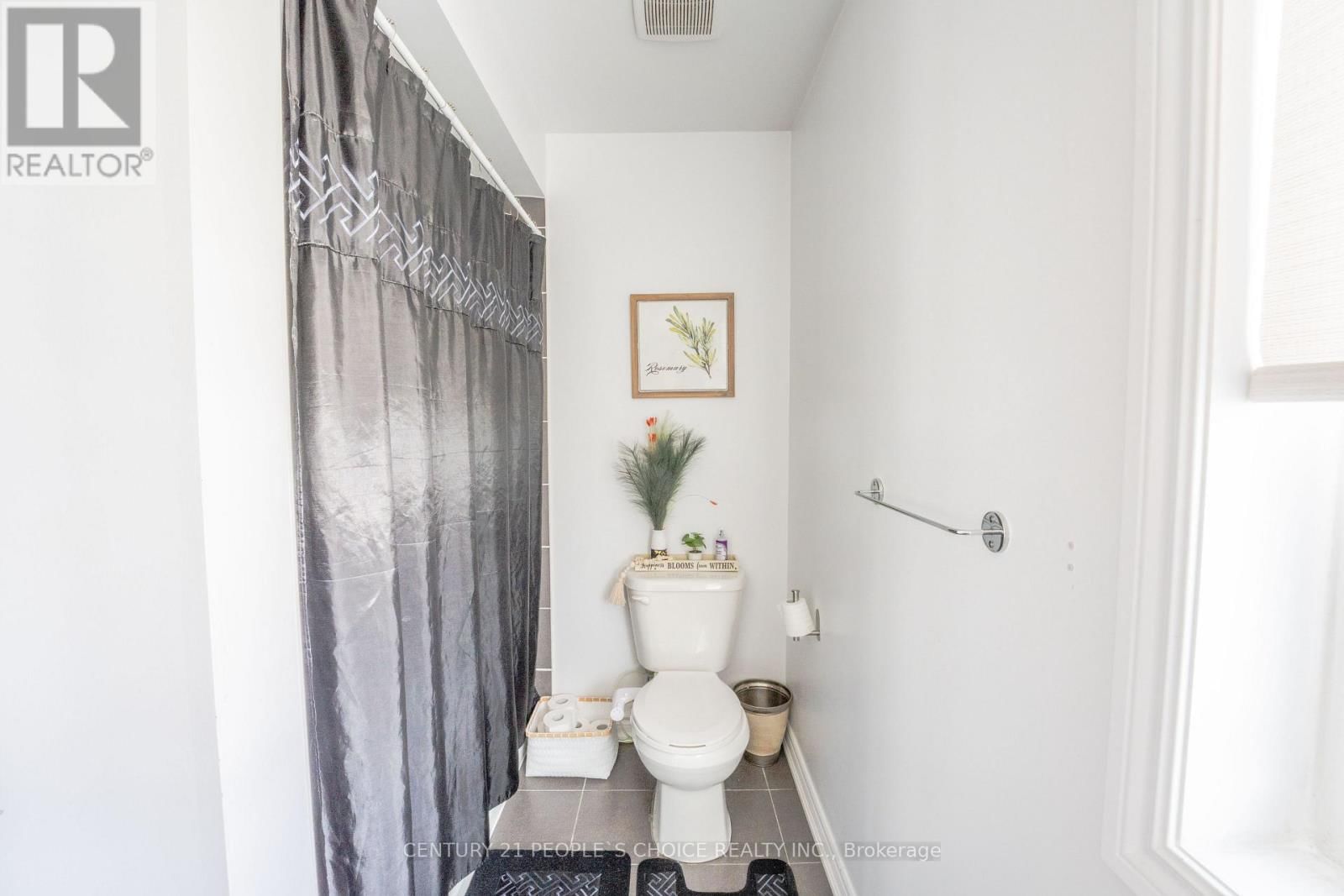 110 ELM STREET Image 42