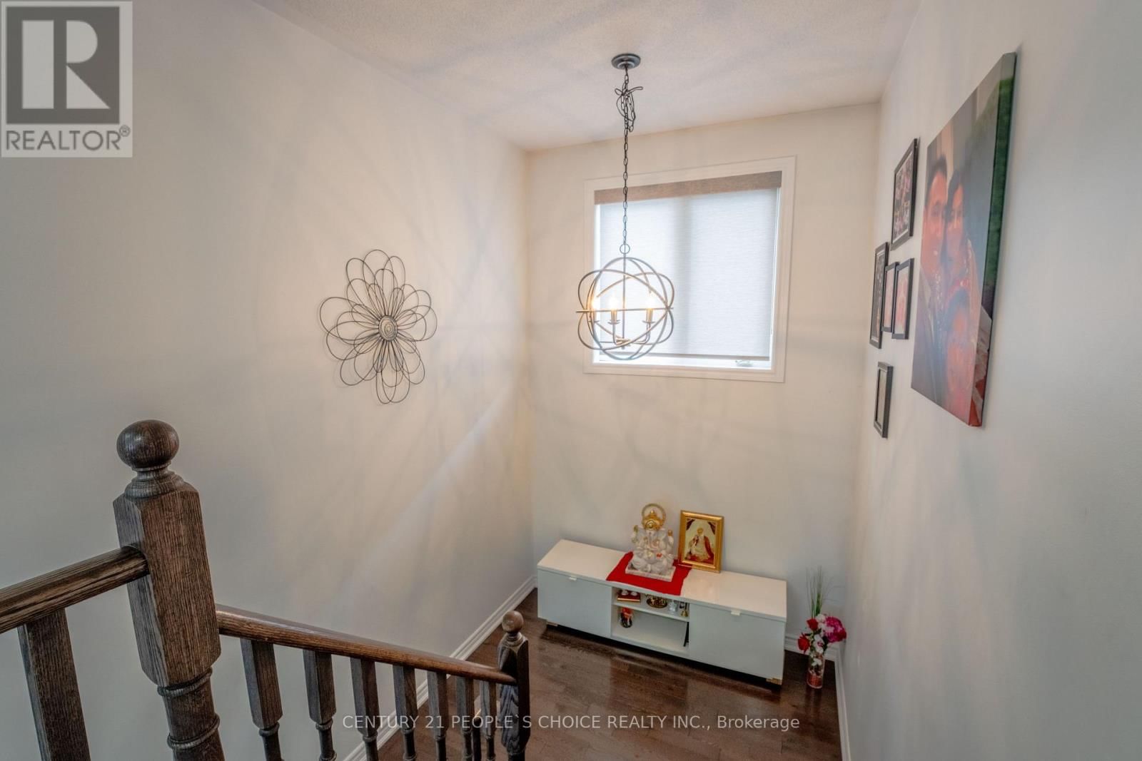 110 ELM STREET Image 44