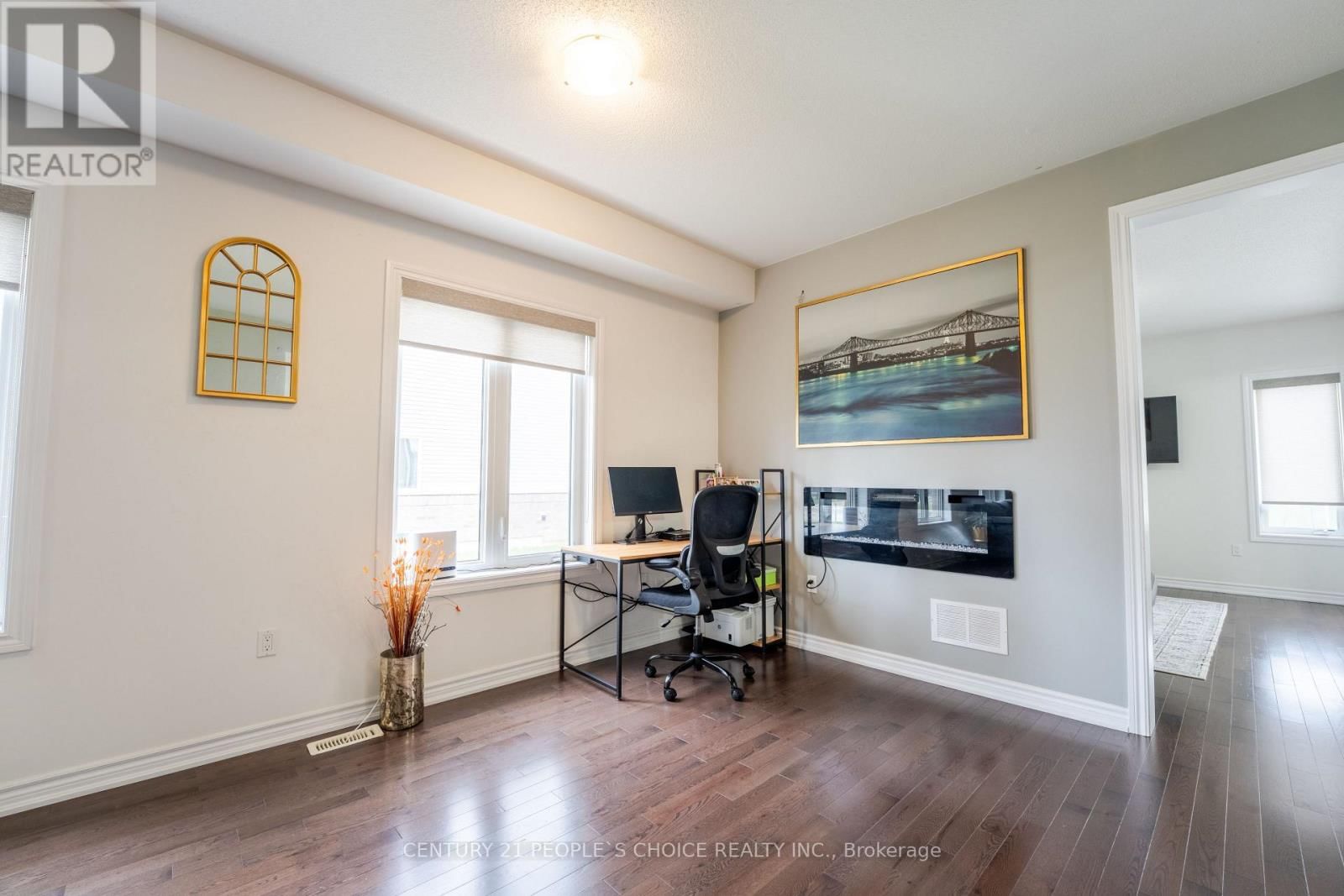 110 ELM STREET Image 9