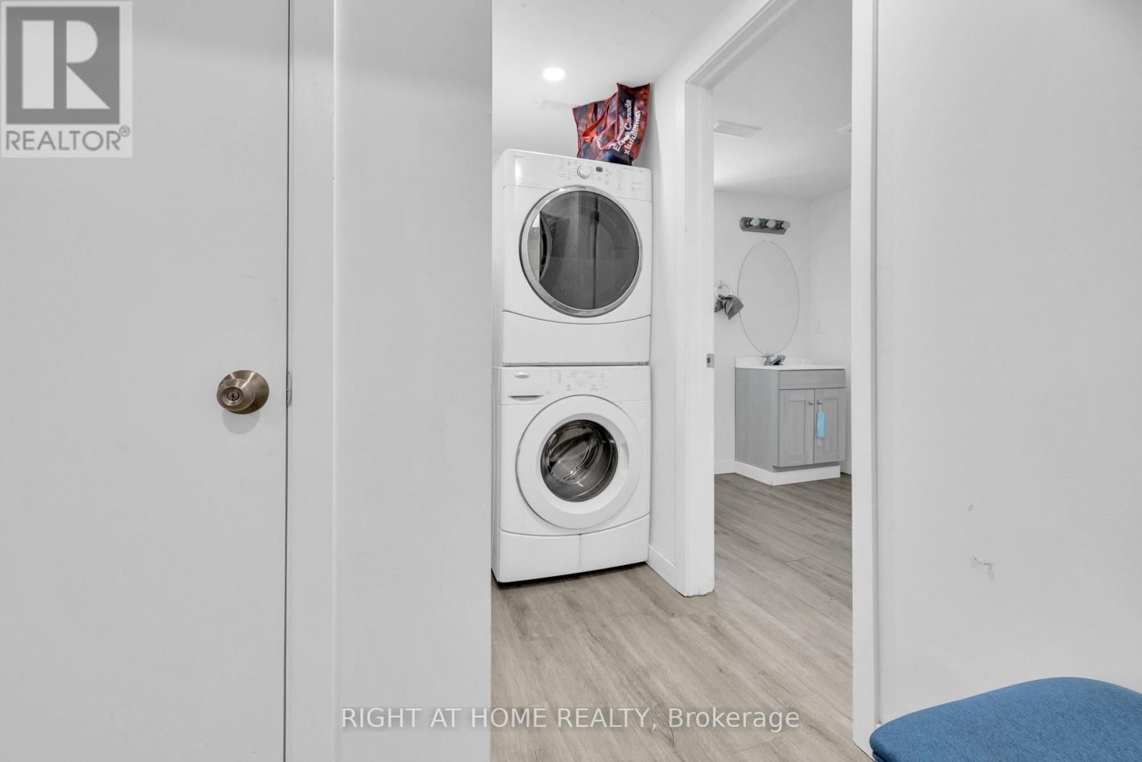 539 CAMPBELL AVENUE Image 10