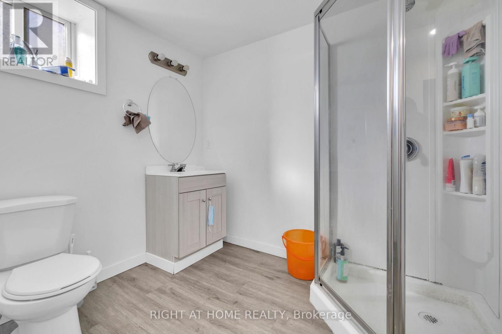 539 CAMPBELL AVENUE Image 11