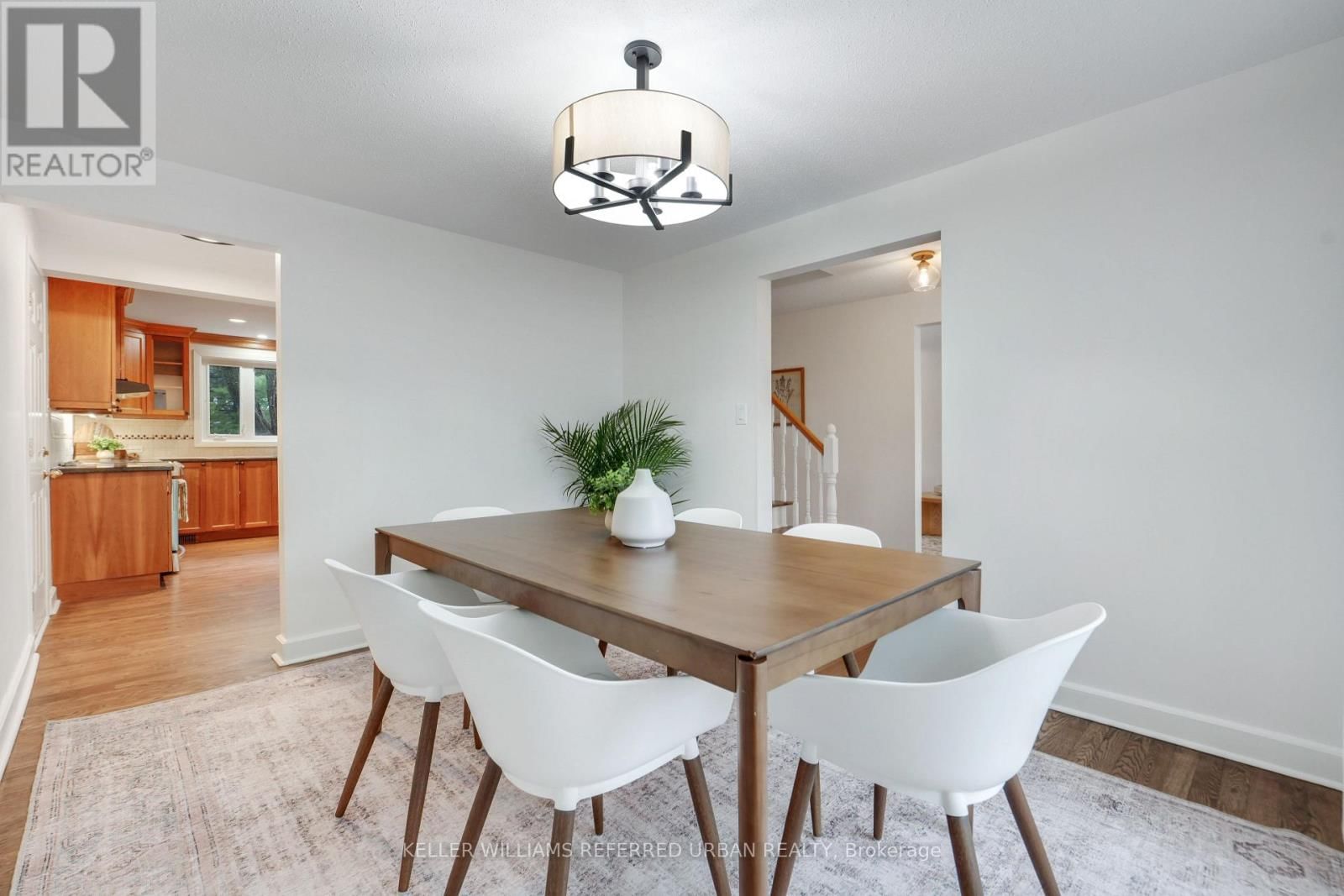 682 GLENHURST CRESCENT Image 10