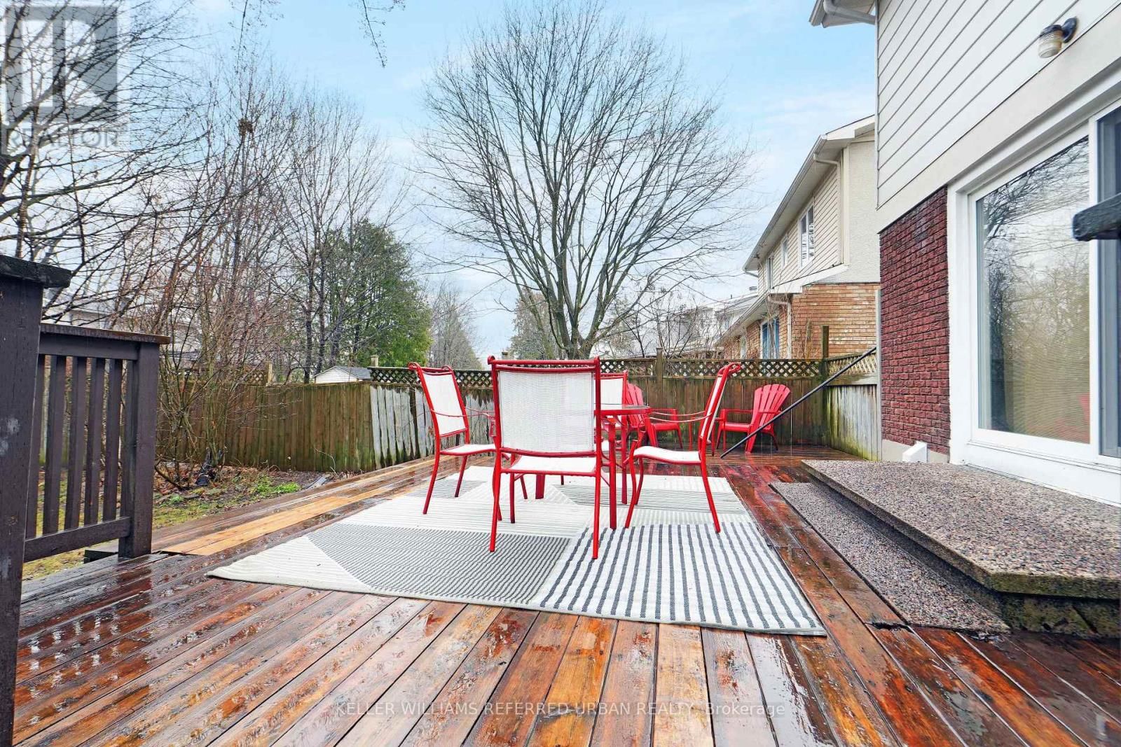 682 GLENHURST CRESCENT Image 30