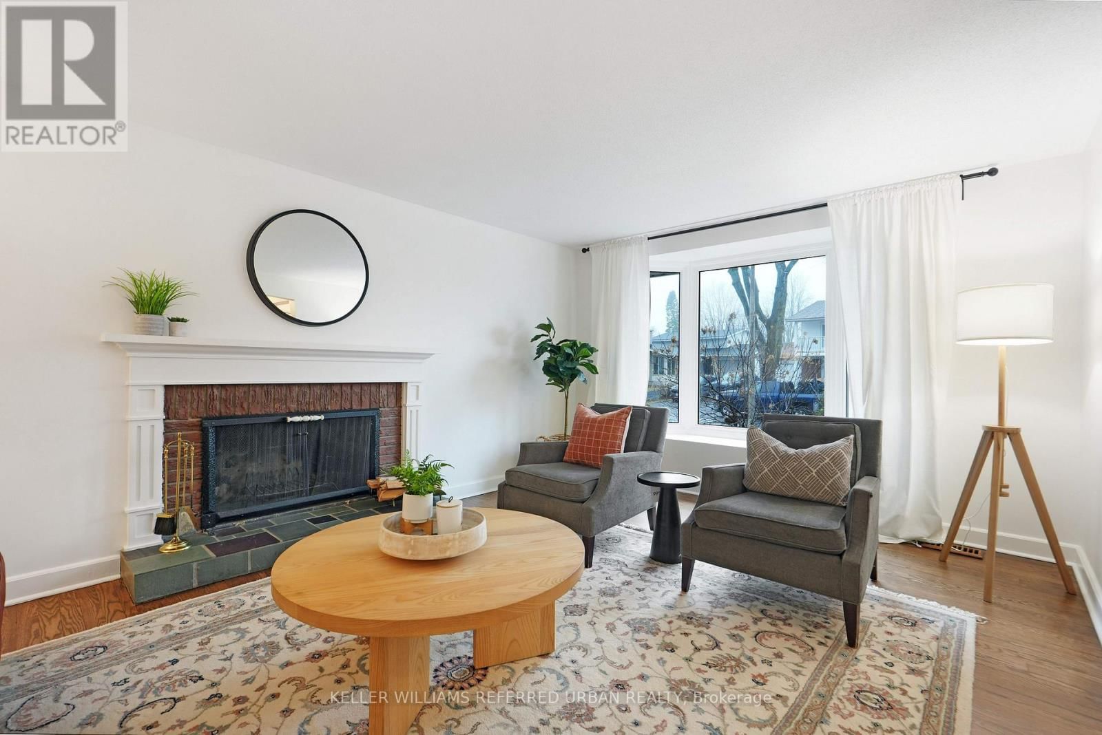 682 GLENHURST CRESCENT Image 7