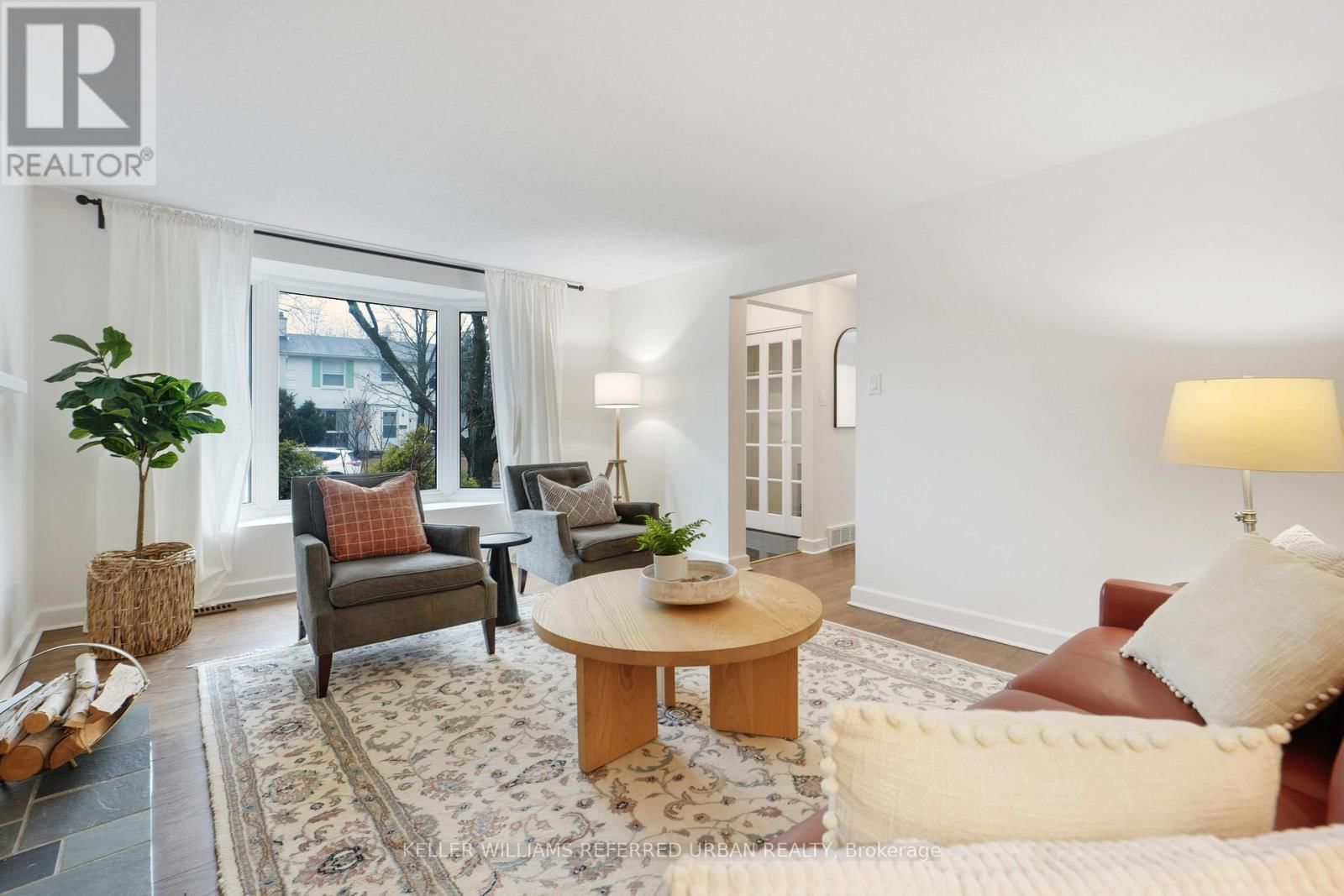 682 GLENHURST CRESCENT Image 8