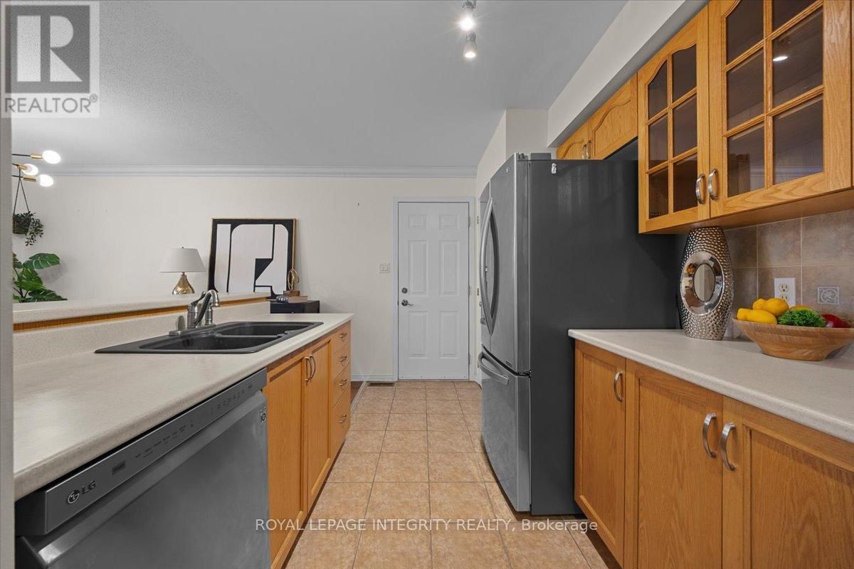 236 WABISKAW PRIVATE Image 11