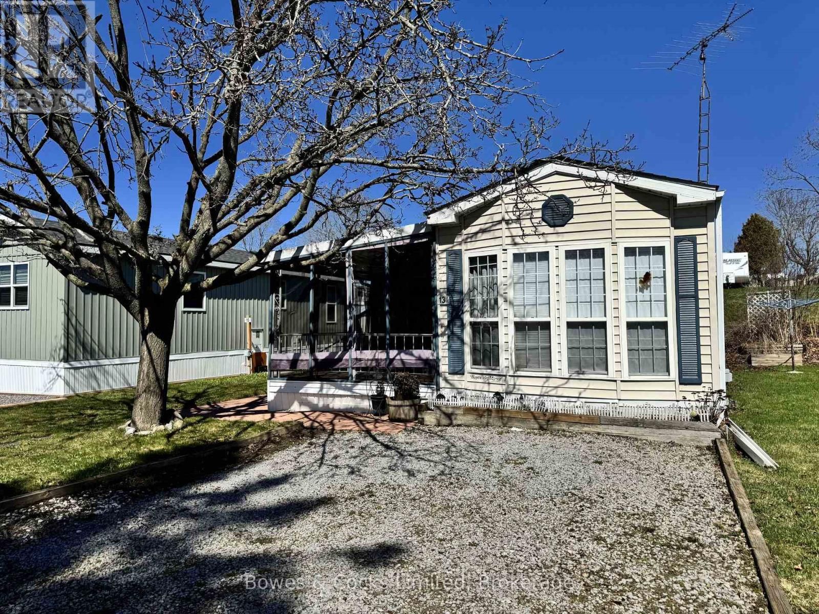 13 TRILLIUM DRIVE Image 1