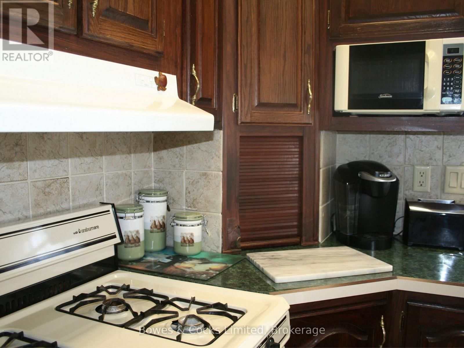 13 TRILLIUM DRIVE Image 11