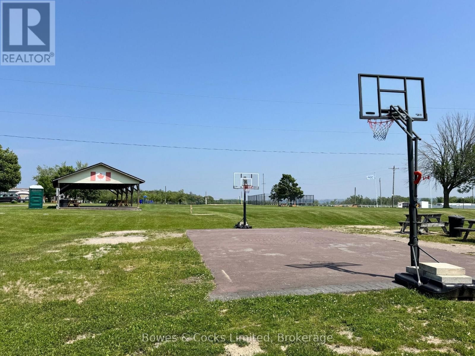 13 TRILLIUM DRIVE Image 22