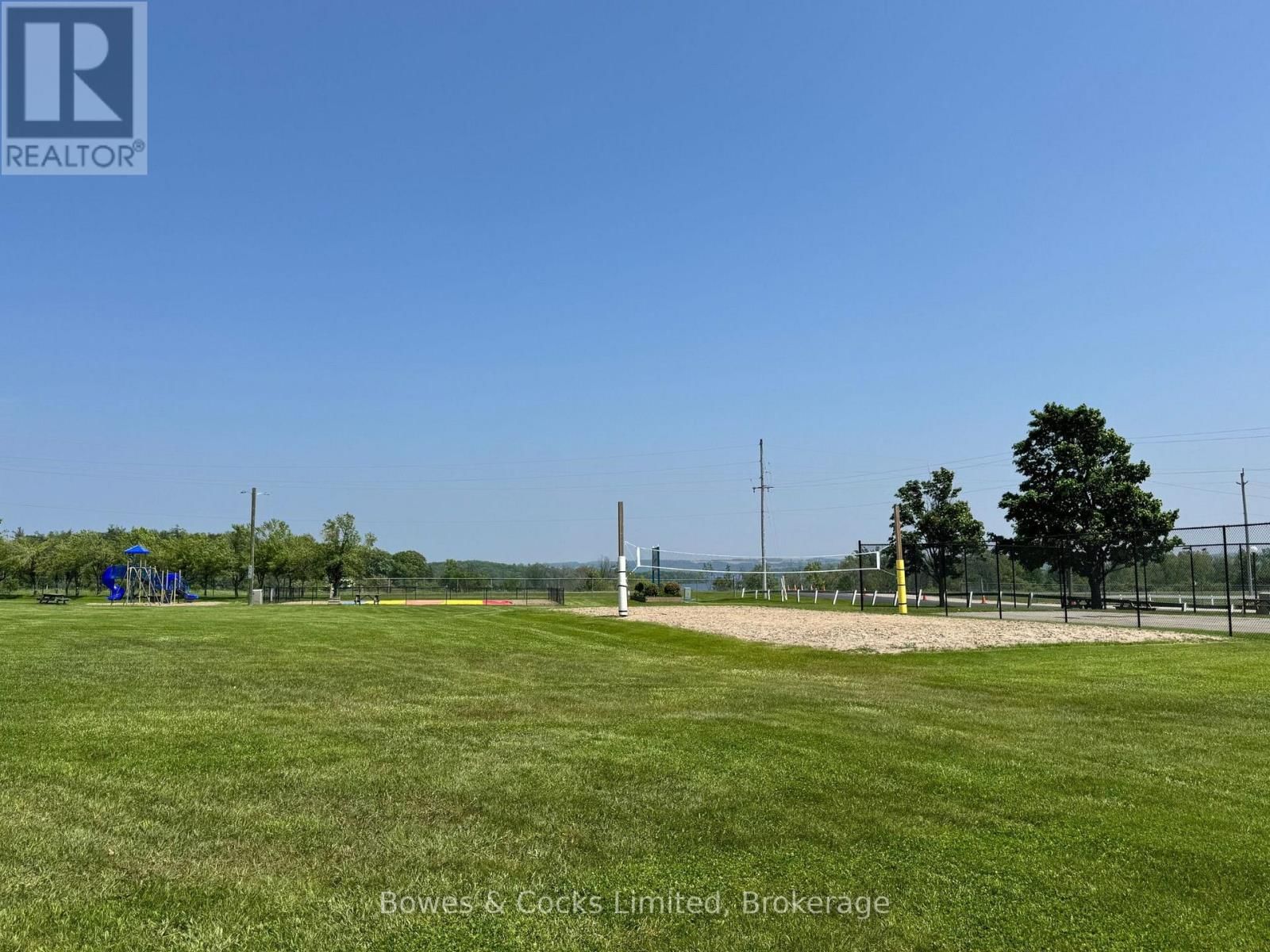 13 TRILLIUM DRIVE Image 23