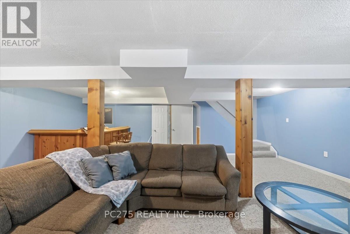 105 GIBSON CRESCENT Image 20