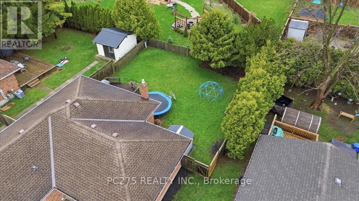 105 GIBSON CRESCENT Image 27