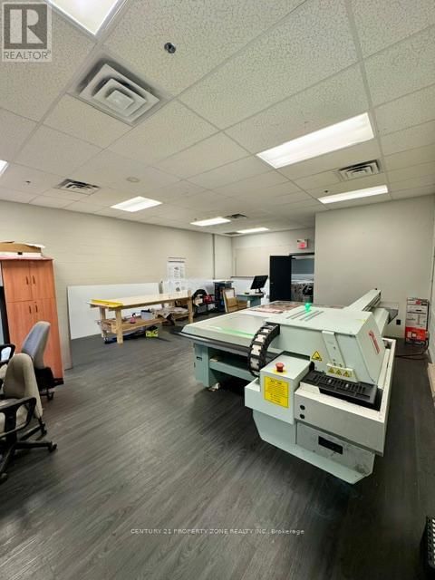 6 - 100 SHELDON DRIVE Image 6