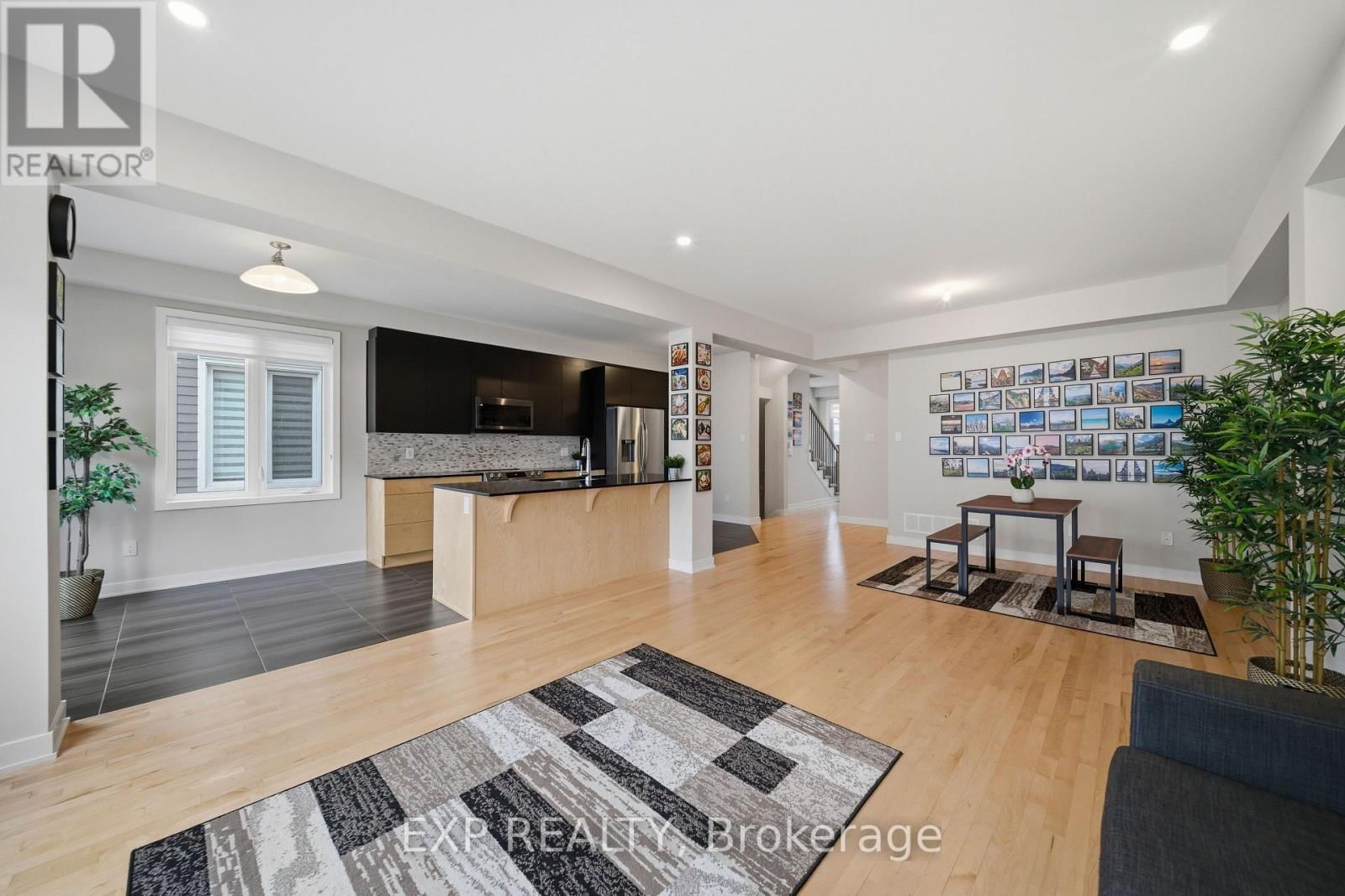 658 TERRIER CIRCLE Image 11