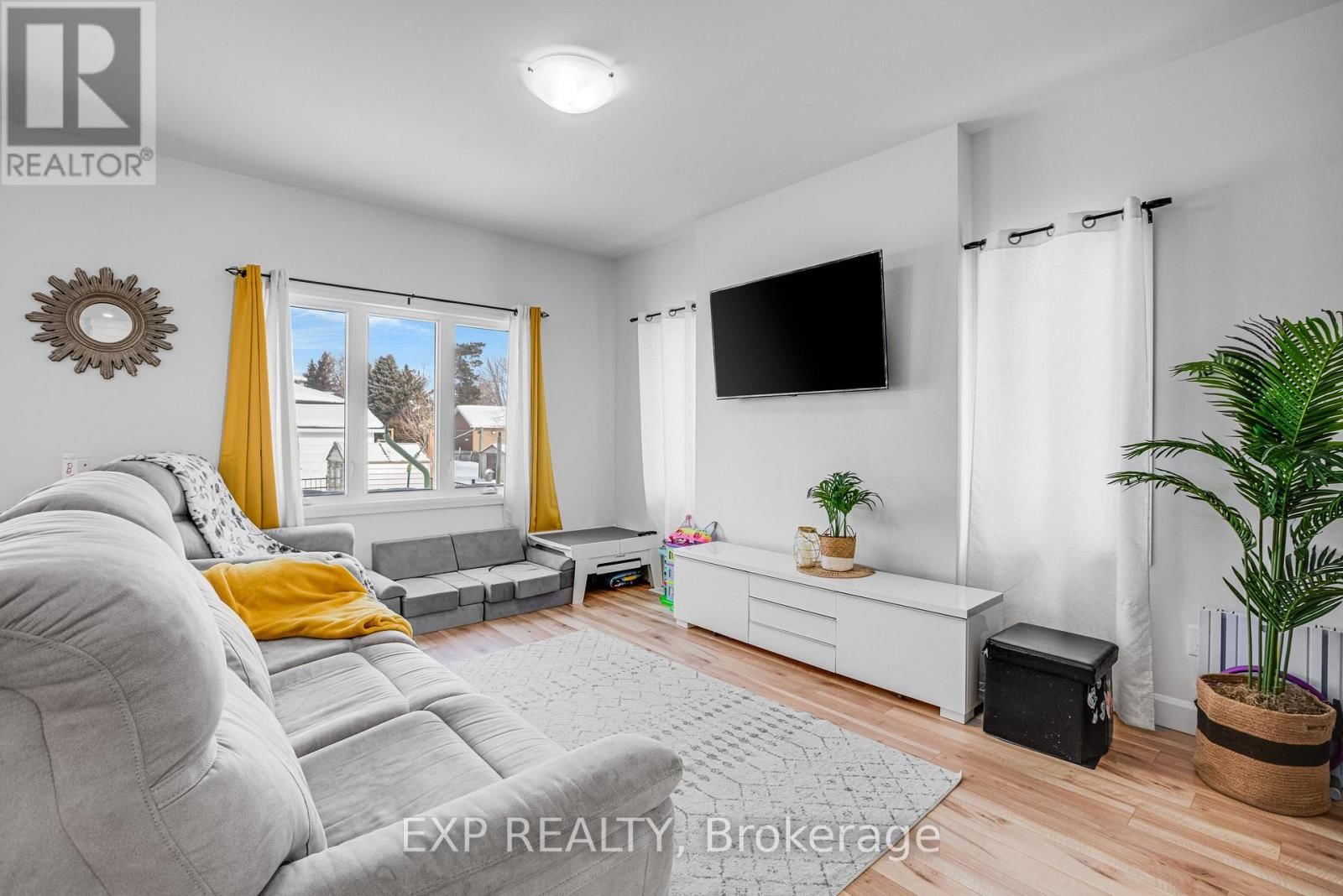 211 MABEL ROAD Image 12