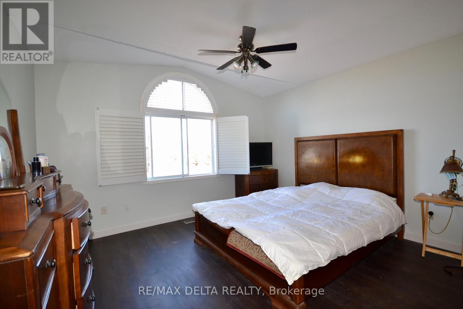 2201 CECILE CRESCENT Image 6