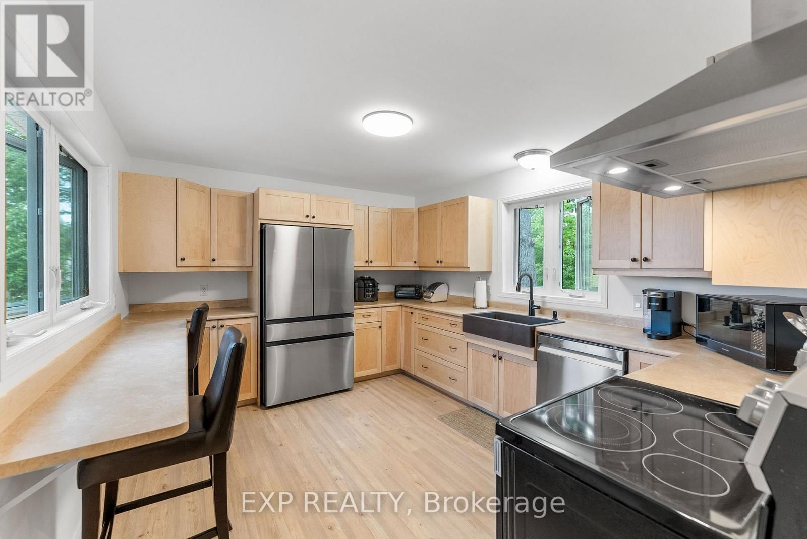 148 SANDY SHORES TRAIL Image 12