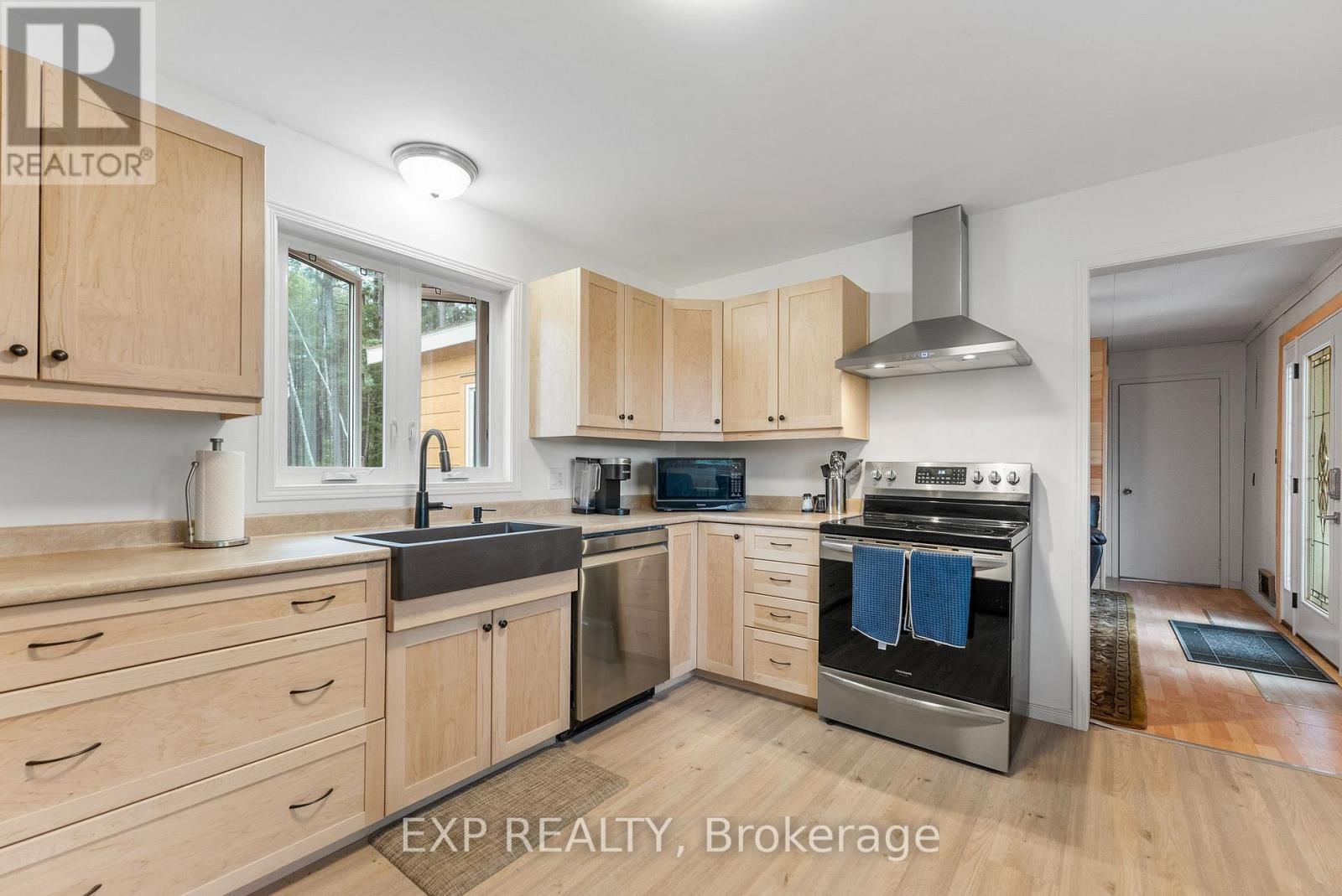 148 SANDY SHORES TRAIL Image 15