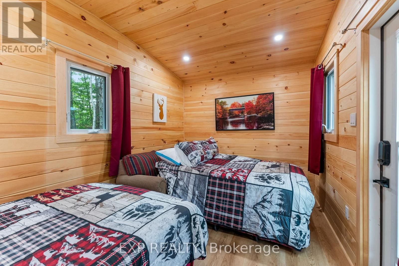 148 SANDY SHORES TRAIL Image 22