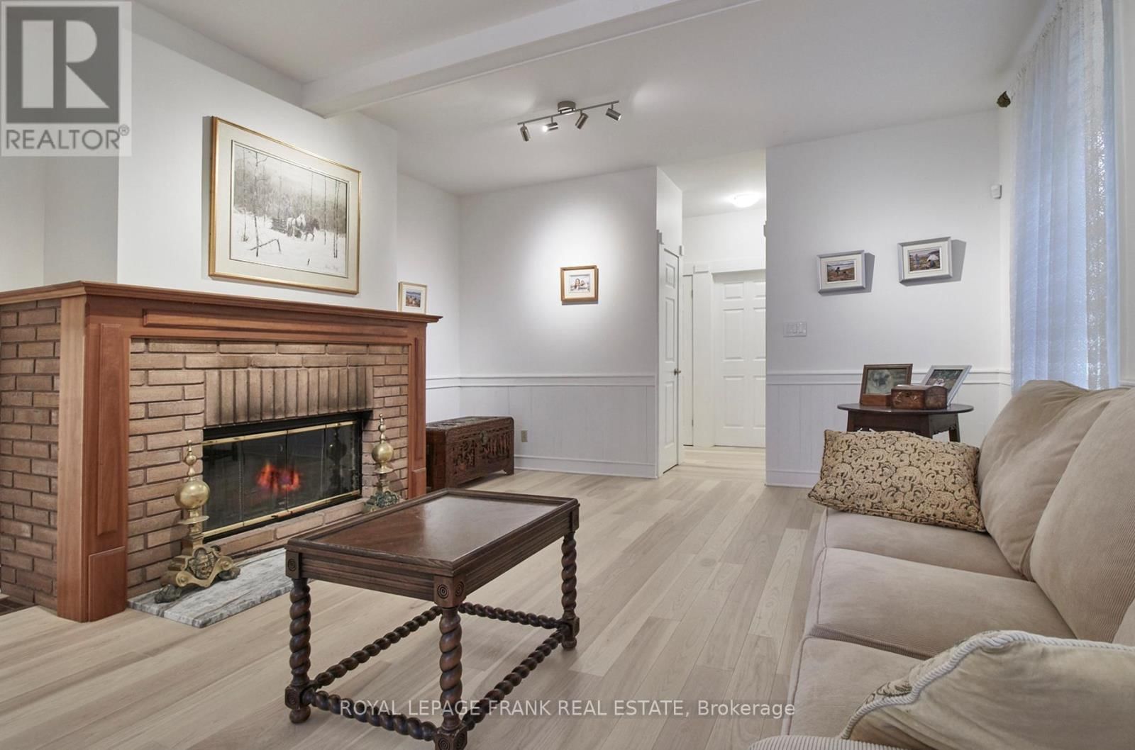 40 TREMAINE TERRACE Image 20