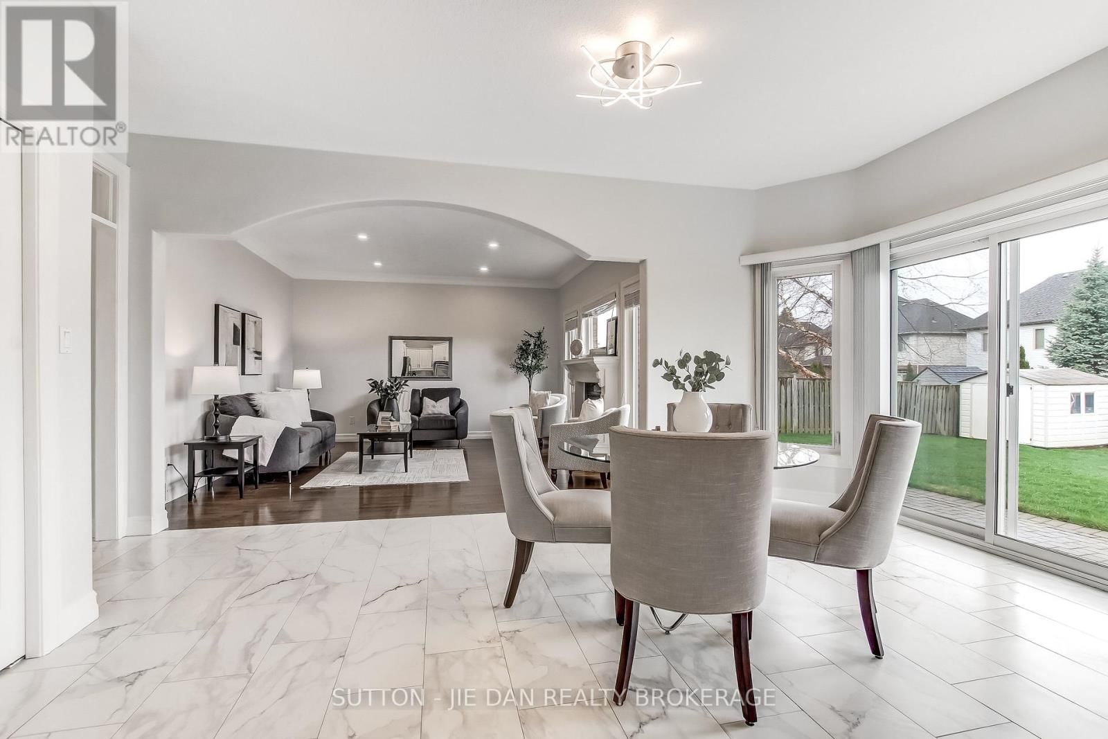 328 PLANE TREE DRIVE Image 12