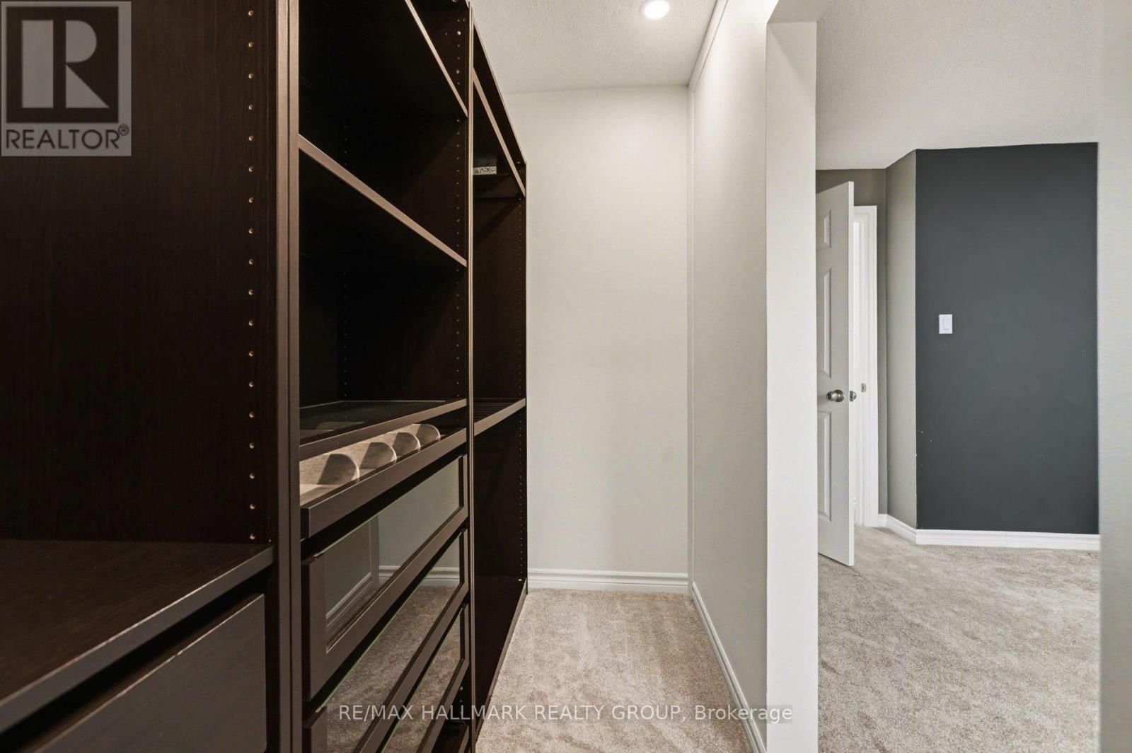 907E ELMSMERE ROAD Image 14