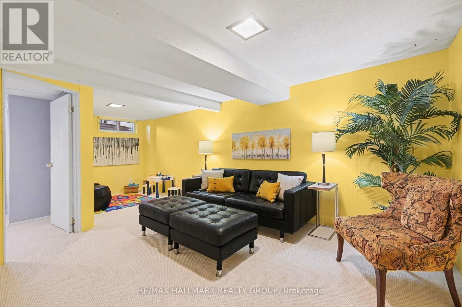 907E ELMSMERE ROAD Image 18