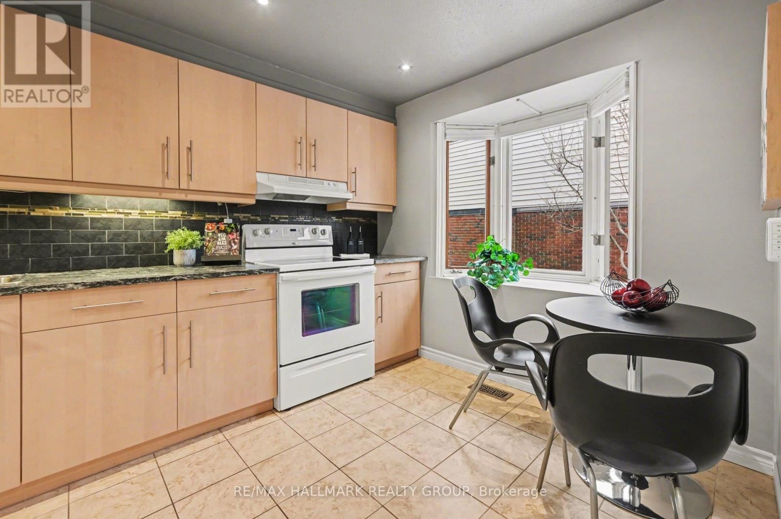 907E ELMSMERE ROAD Image 7