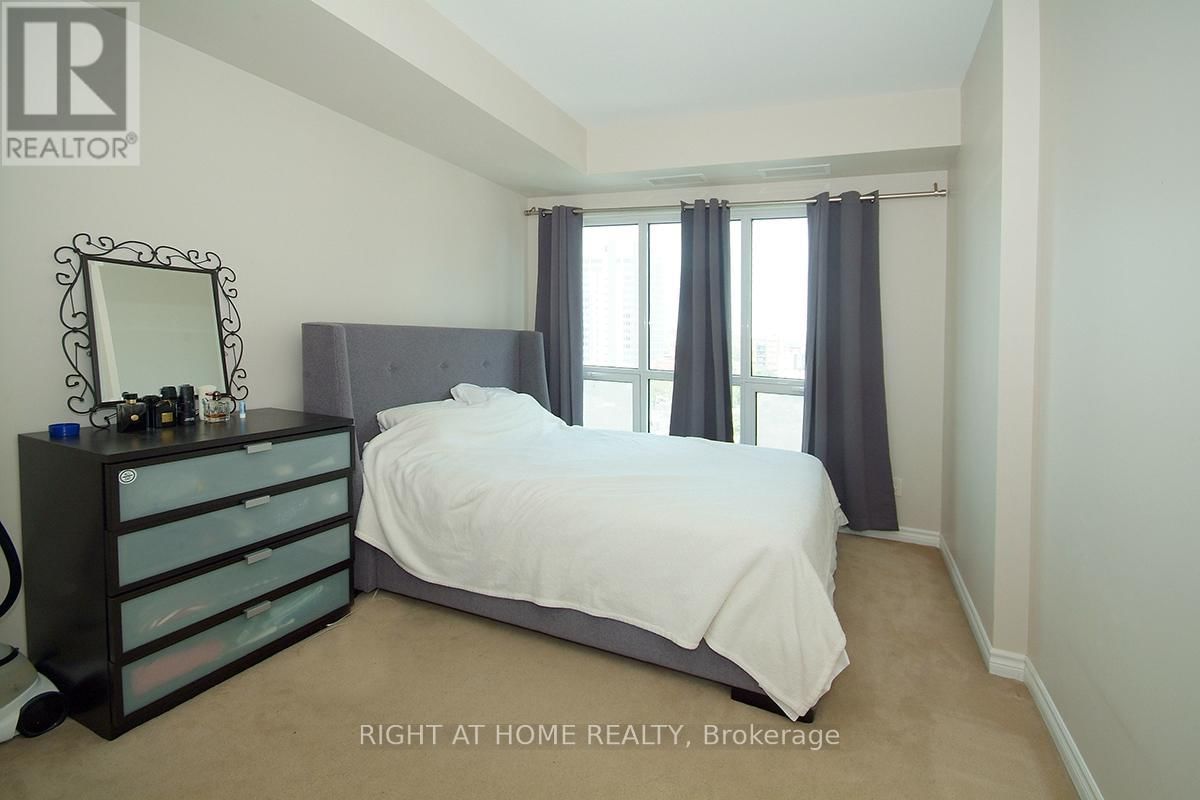 702 - 200 RIDEAU STREET Image 10