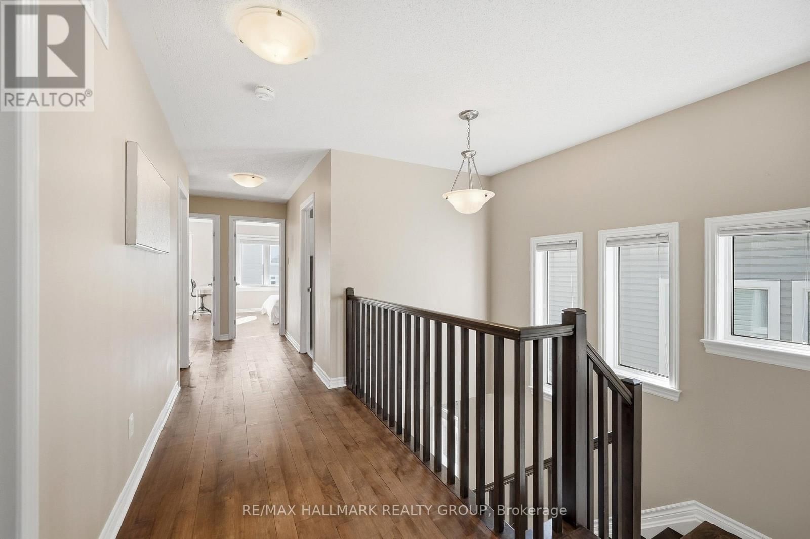 570 BAIE DES CASTORS STREET Image 18